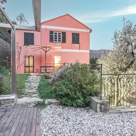 With View And Pool Recco