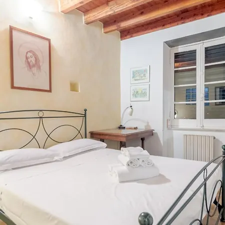 Apartment With View And Pool Recco