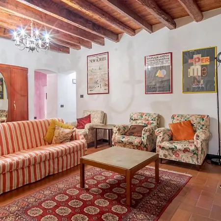 With View And Pool Recco