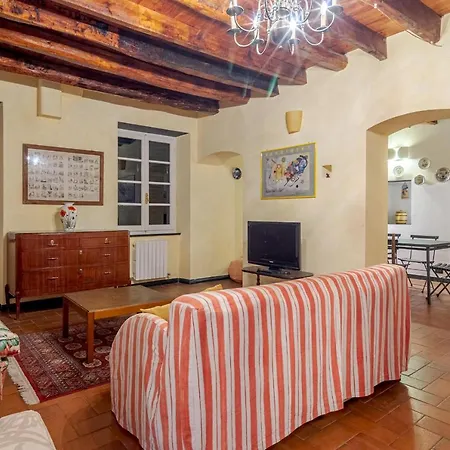 With View And Pool Apartment