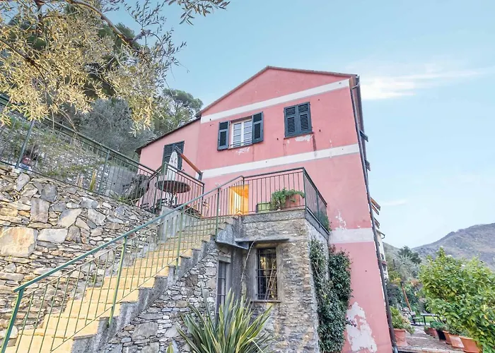 With View And Pool Recco