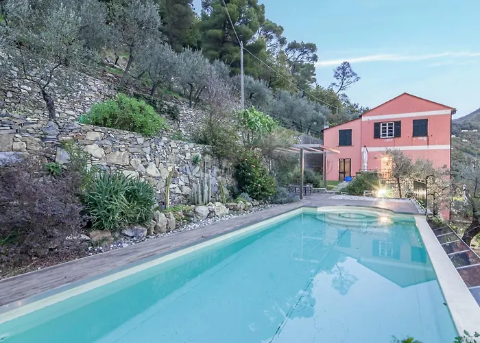 Lägenhet With View And Pool